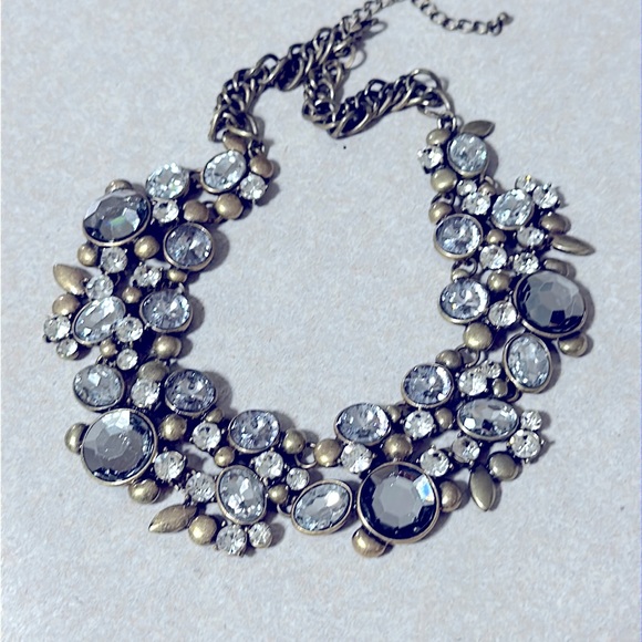 Chunky Chain Linked Statement Necklace - Picture 5 of 5